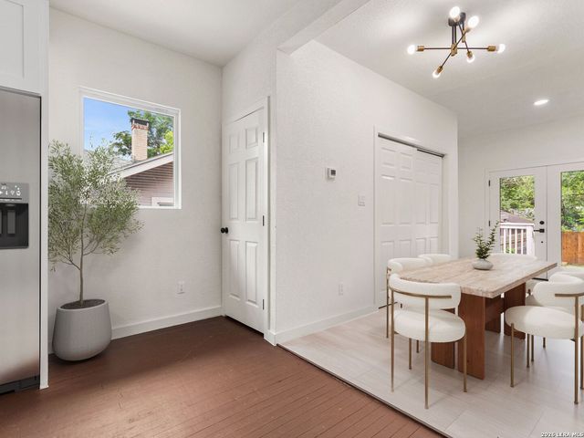 419 W Huisache Avenue, San Antonio, TX 78212