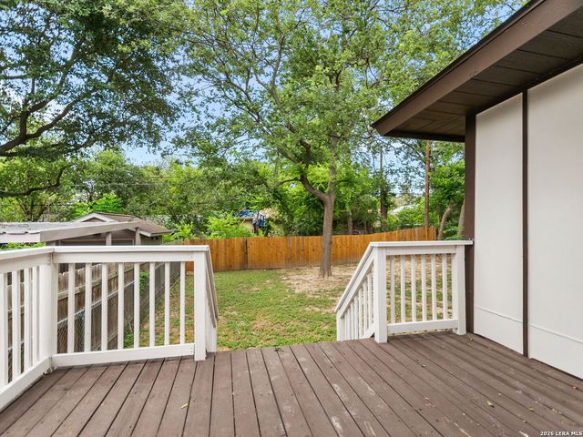 419 W Huisache Avenue, San Antonio, TX 78212