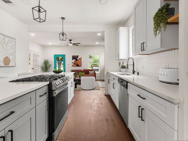 419 W Huisache Avenue, San Antonio, TX 78212