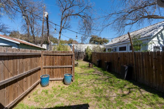 906 Capitol CT A, Austin, TX 78756