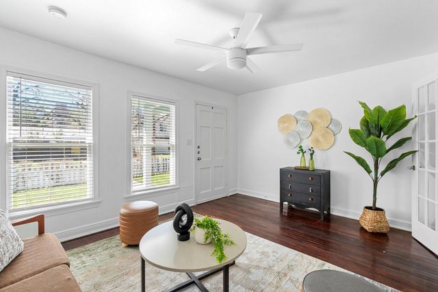 906 Capitol CT A, Austin, TX 78756