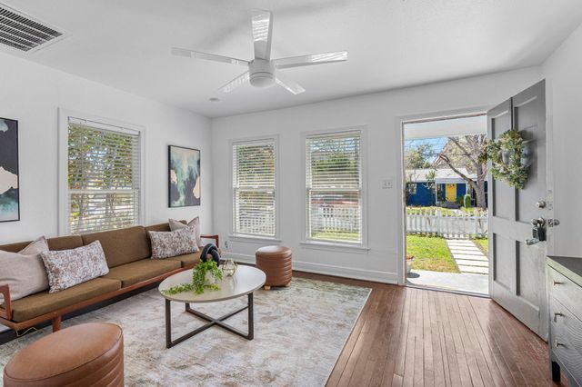 906 Capitol CT A, Austin, TX 78756