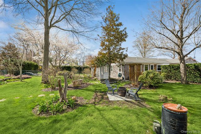 5 Maryland Boulevard, Hampton Bays, NY 11946