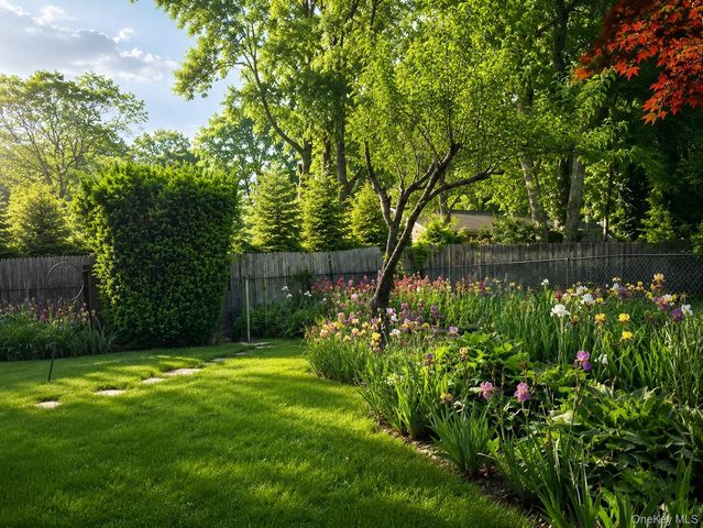 5 Maryland Boulevard, Hampton Bays, NY 11946