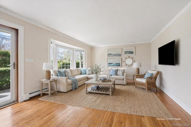 5 Maryland Boulevard, Hampton Bays, NY 11946
