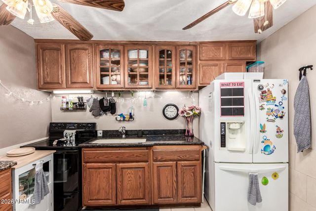 8621 W VIA MONTOYA Drive, Peoria, AZ 85383