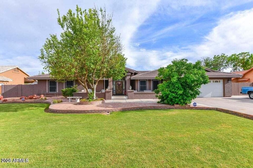 8621 W VIA MONTOYA Drive, Peoria, AZ 85383
