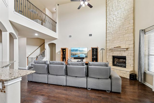 3713 Glastonbury TRL, Pflugerville, TX 78660