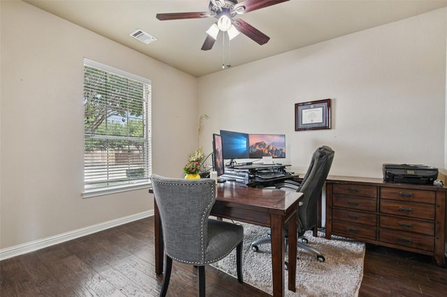 3713 Glastonbury TRL, Pflugerville, TX 78660