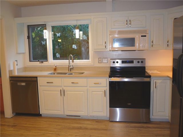 109 Lake Ridge Circle, Walhalla, SC 29691