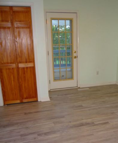 109 Lake Ridge Circle, Walhalla, SC 29691