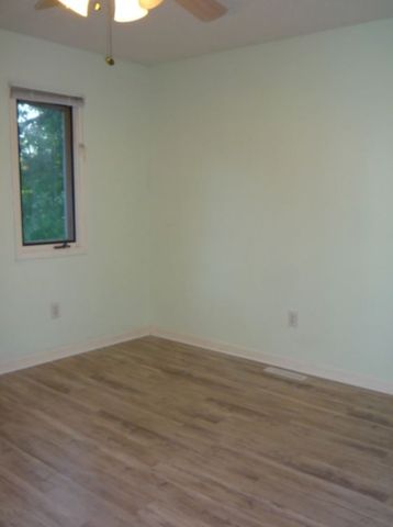 109 Lake Ridge Circle, Walhalla, SC 29691