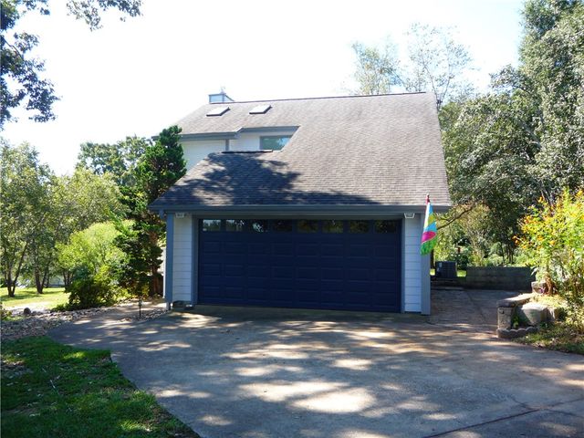 109 Lake Ridge Circle, Walhalla, SC 29691