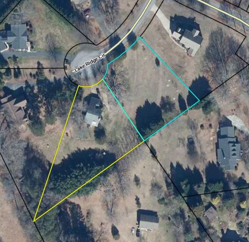 109 Lake Ridge Circle, Walhalla, SC 29691