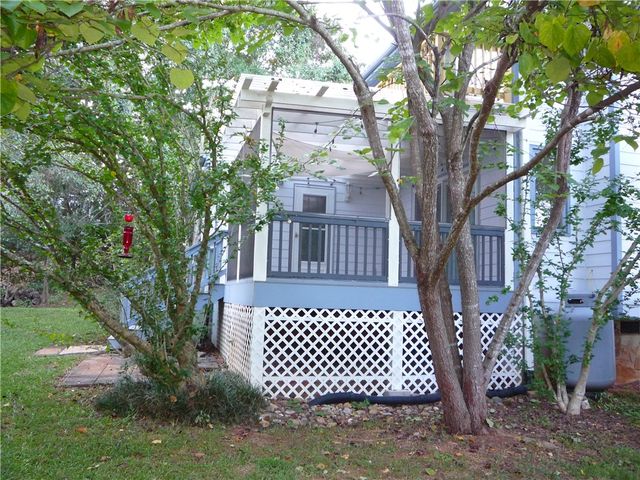 109 Lake Ridge Circle, Walhalla, SC 29691