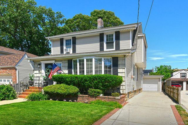 46 Christabel Street, Lynbrook, NY 11563