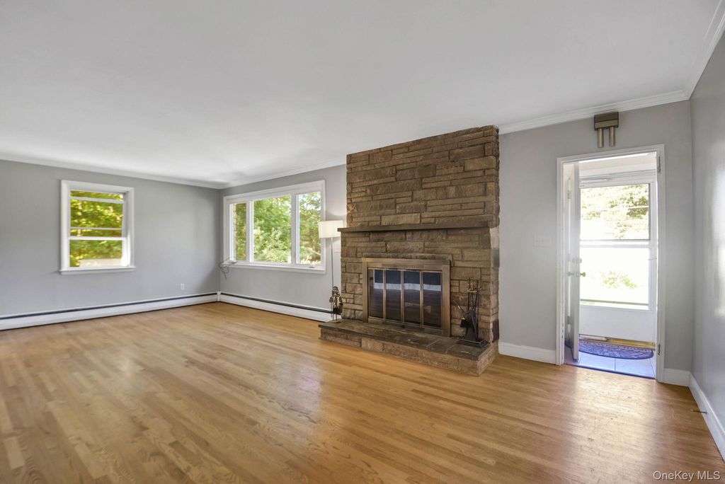 6 Arbutus Street, Putnam Valley, NY 10579 — photo 3