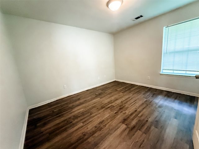816 N Throckmorton Street, Sherman, TX 75090