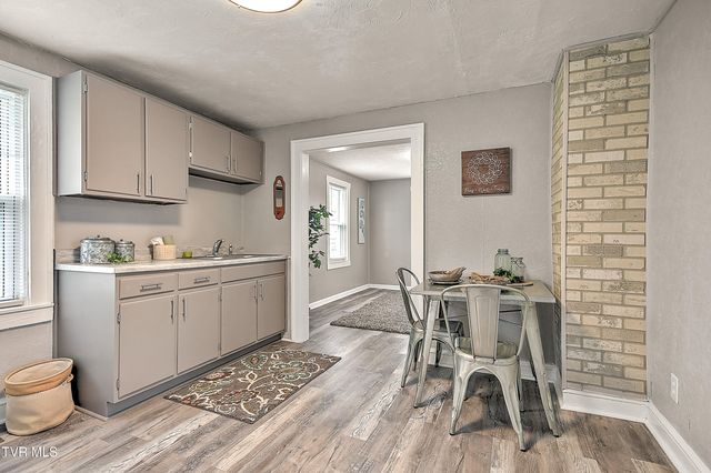 2020 Shelby Street, Bristol, TN 37620