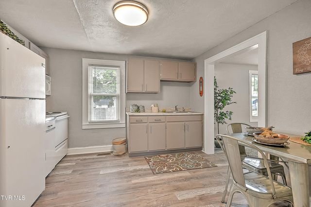 2020 Shelby Street, Bristol, TN 37620