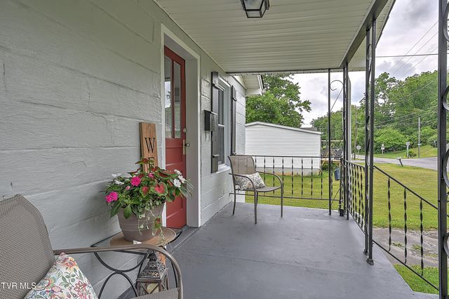 2020 Shelby Street, Bristol, TN 37620
