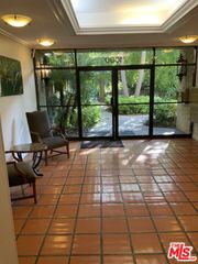 1115 Raintree Circle, Culver City, CA 90230