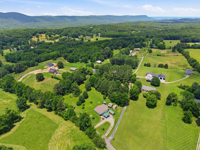 2588 Garretts Chapel Road, Chickamauga, GA 30707