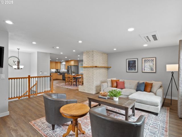 34603 Se JARL Rd, Boring, OR 97009