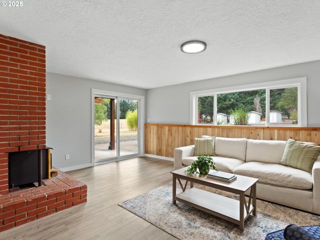 34603 Se JARL Rd, Boring, OR 97009