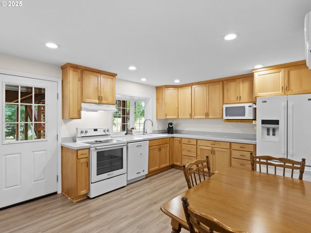 34603 Se JARL Rd, Boring, OR 97009