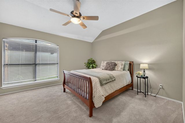 2103 Meadowview Drive, Corinth, TX 76210