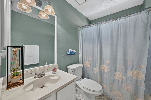 2103 Meadowview Drive, Corinth, TX 76210