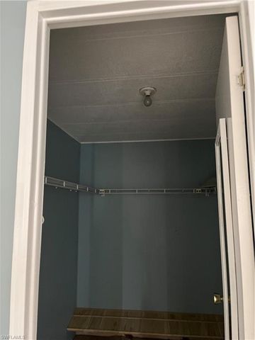 65 Sunset CIR, North Fort Myers, FL 33903