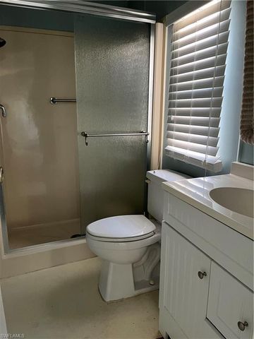 65 Sunset CIR, North Fort Myers, FL 33903