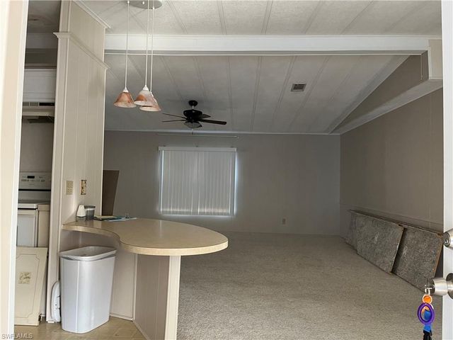 65 Sunset CIR, North Fort Myers, FL 33903