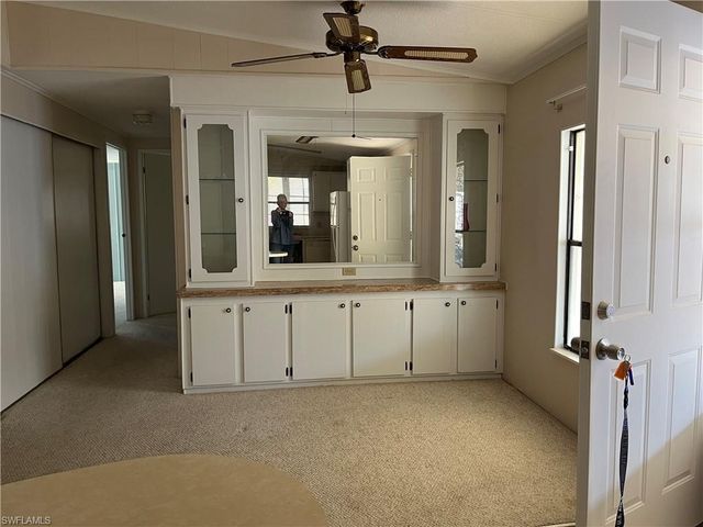 65 Sunset CIR, North Fort Myers, FL 33903