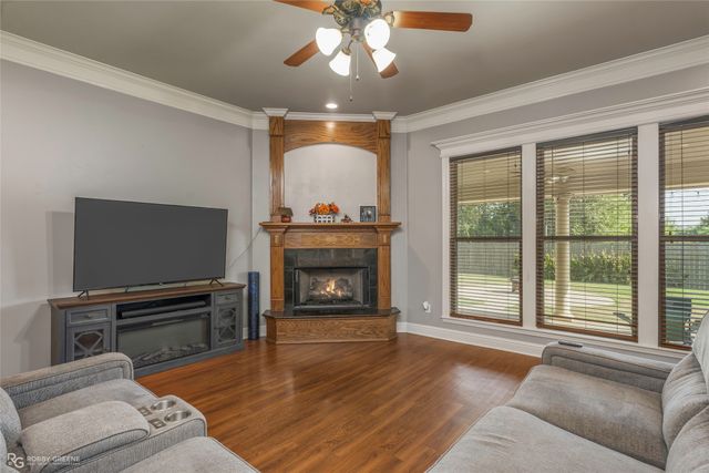 521 Brunswick Gardens, Haughton, LA 71037