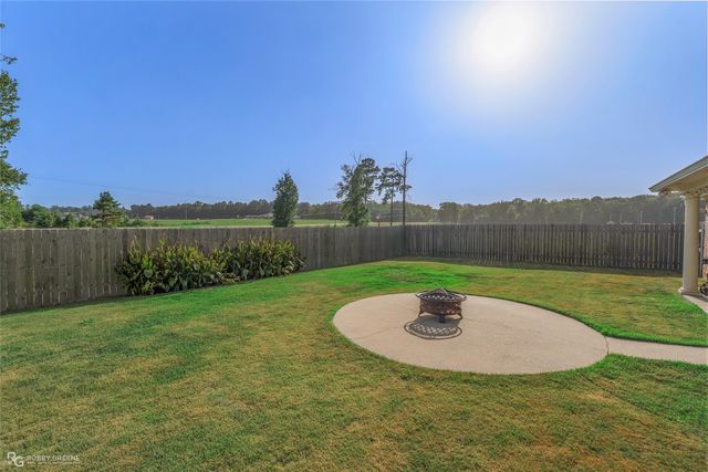 521 Brunswick Gardens, Haughton, LA 71037
