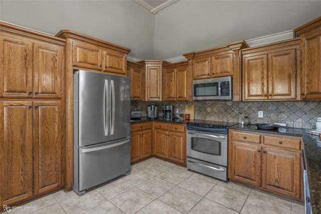521 Brunswick Gardens, Haughton, LA 71037
