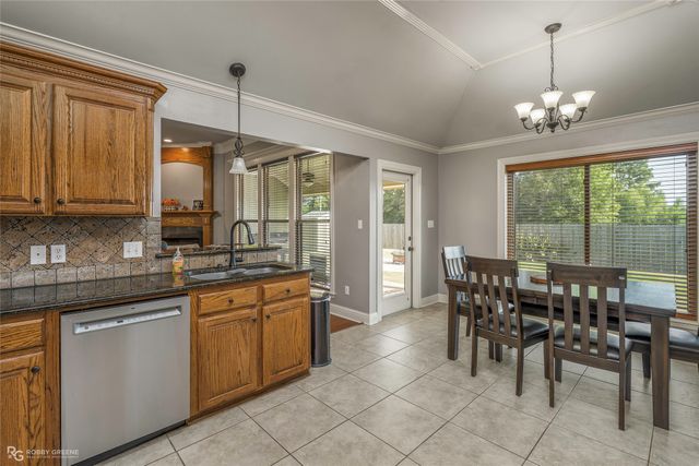 521 Brunswick Gardens, Haughton, LA 71037