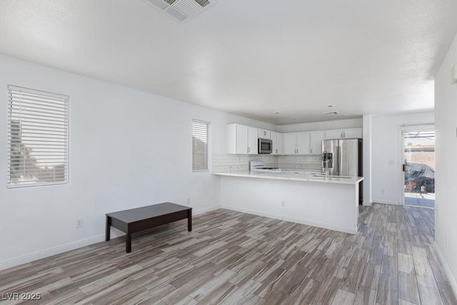 6080 Saint Petersburg Drive, Las Vegas, NV 89142