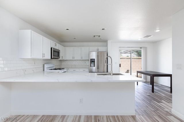 6080 Saint Petersburg Drive, Las Vegas, NV 89142