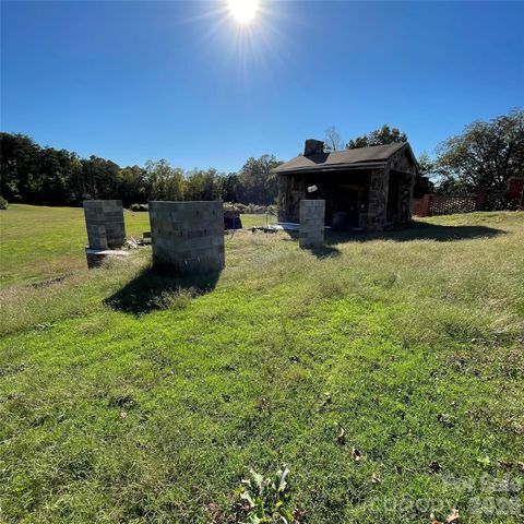 325 29th Avenue Drive NW TR 1, Hickory, NC 28601