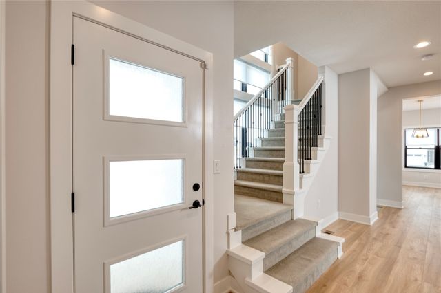 5204 149th Street, Urbandale, IA 50323