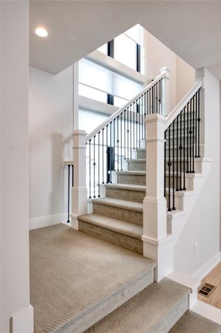 5204 149th Street, Urbandale, IA 50323