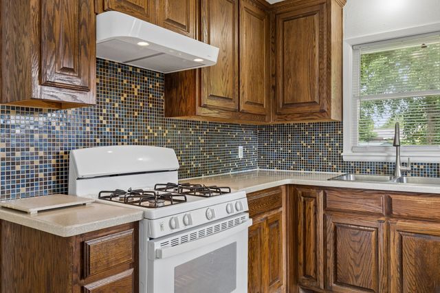 2513 Cumberland Drive, Garland, TX 75041
