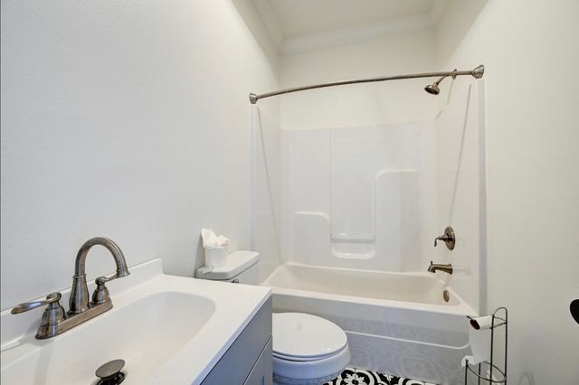 215 Olivia Drive, Thibodaux, LA 70301