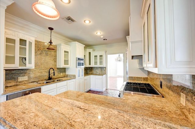 215 Olivia Drive, Thibodaux, LA 70301