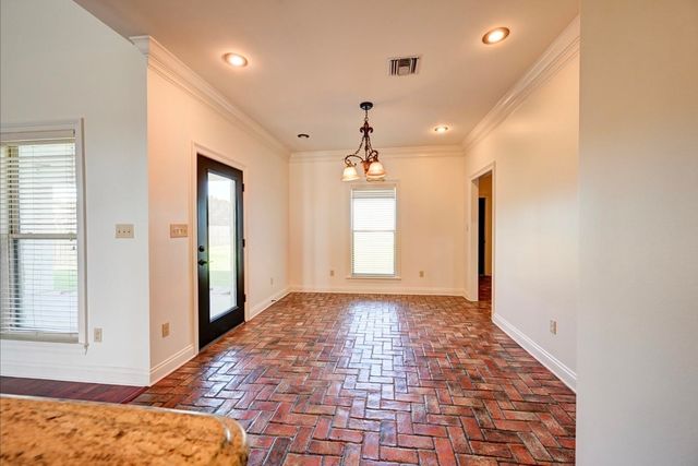 215 Olivia Drive, Thibodaux, LA 70301
