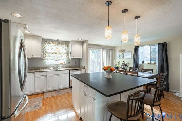 1329 Wadsworth Dr, Chesterfield, VA 23236